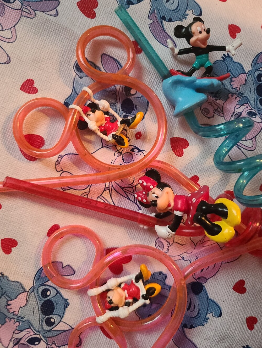 Minnie & Mickey Novelty Spiral Straws with Character Figures